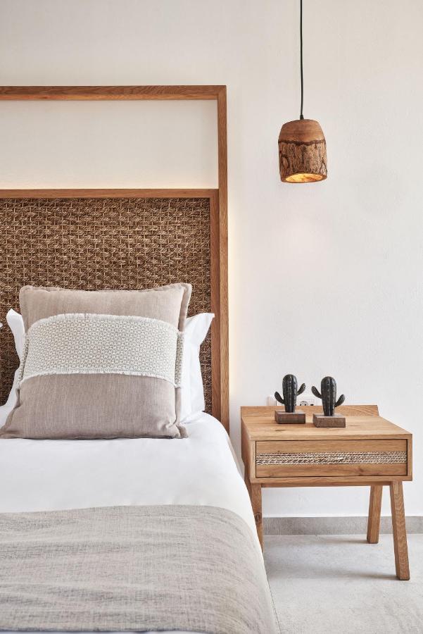 Volcano Luxury Suites Milos - Adults Only Paliochori ภายนอก รูปภาพ