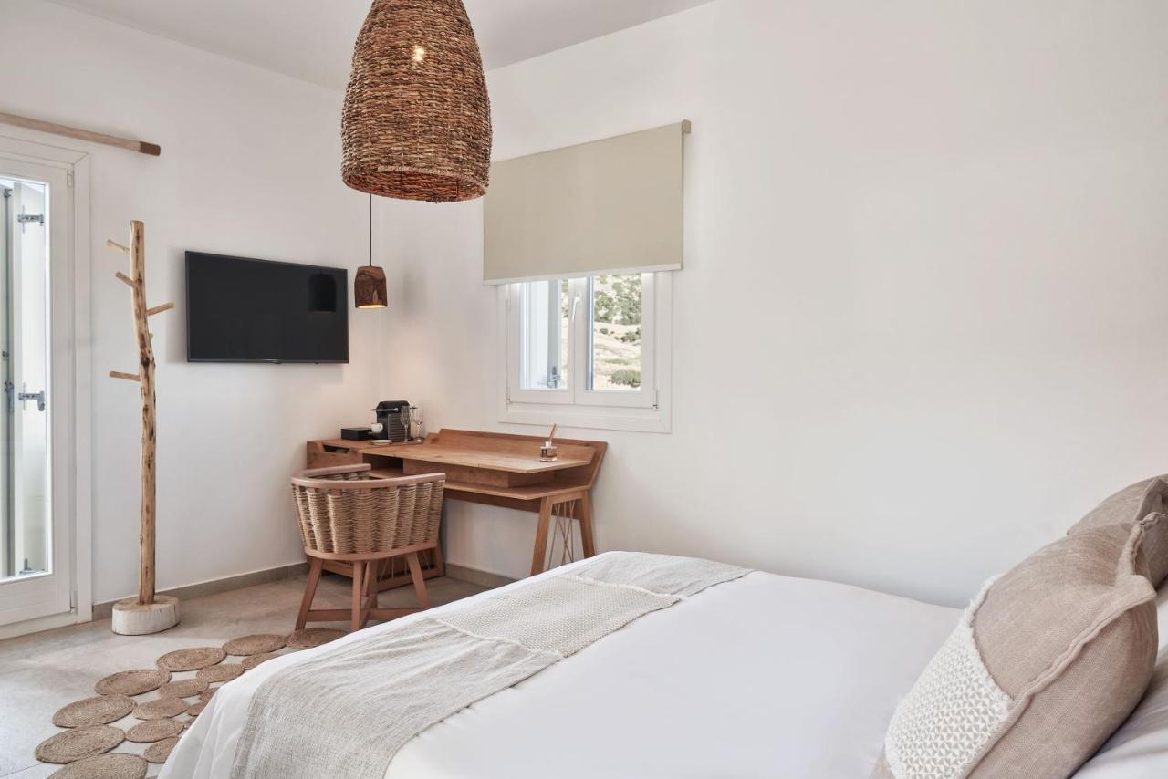 Volcano Luxury Suites Milos - Adults Only Paliochori ภายนอก รูปภาพ
